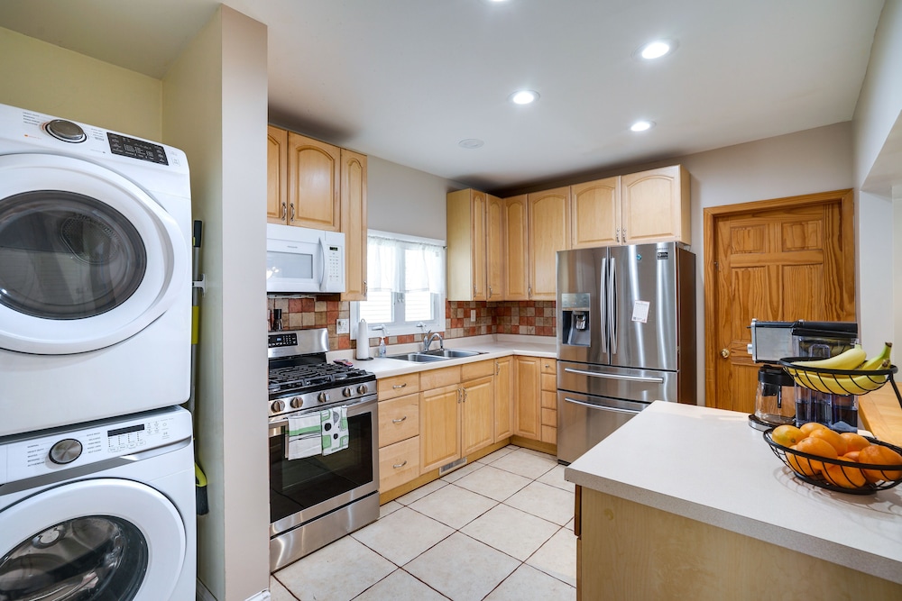 Pet-friendly Saint Paul Home Near Allianz Field!