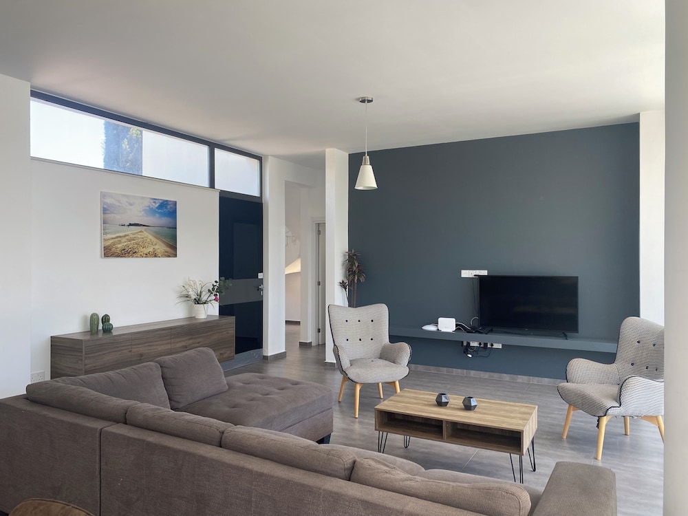 Ayia Napa Nissi Pearl Villas