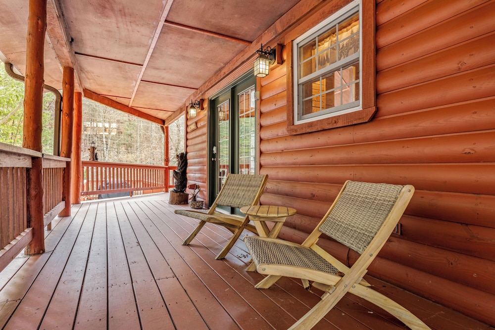 Hickory Hollow Hideaway