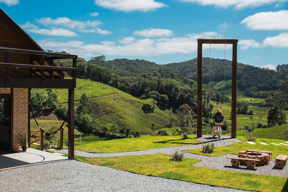 Prana Chalé com Hidromassagem na Serra