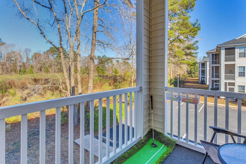 Myrtle Beach Condo: 6 Mi to Ocean!