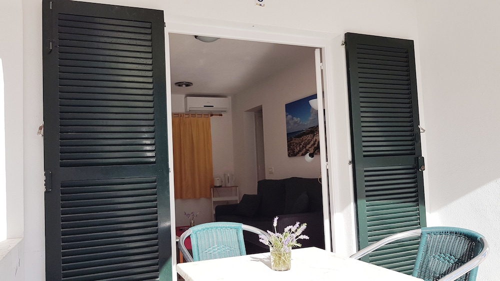 Apartamentos California I y II