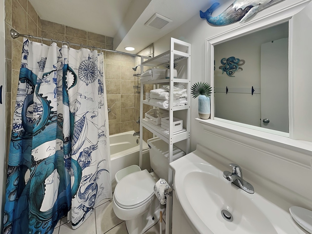 Gulf Shores Surf & Racquet Club #214A by Southern Vacation Rentals