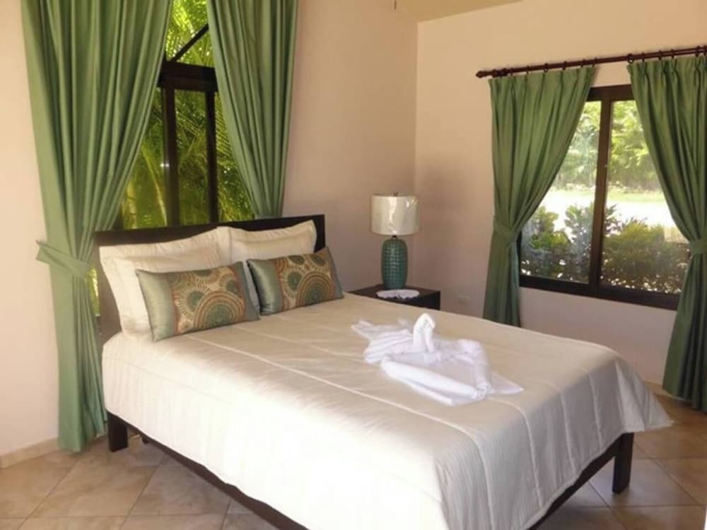 4 Bedroom Villa Privacy in Mind, Gated and Secure view 3