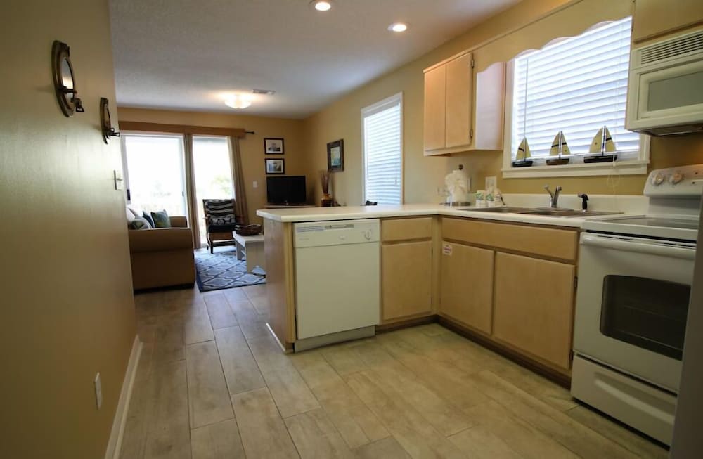 Beachside Villas 1211