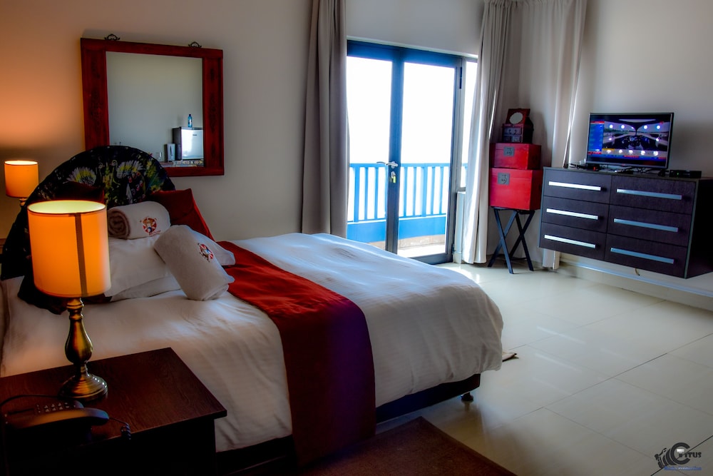 Boathouse Seaview Suites Guest House