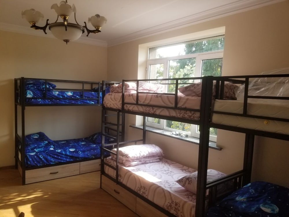 Yerevan Vacations - Hostel Flamingo - Property Image 2
