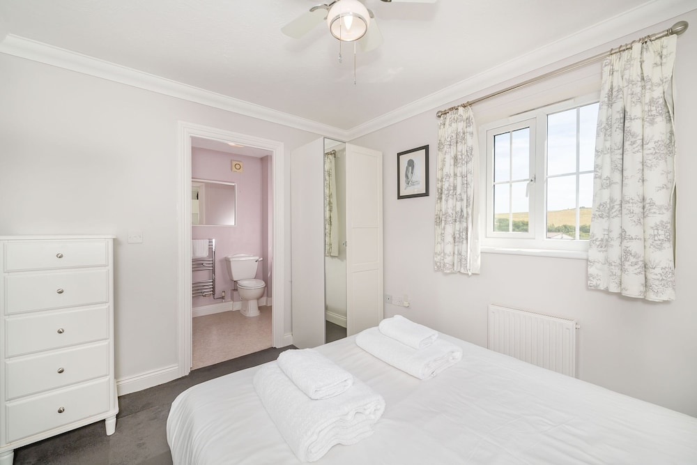West Bay Holiday Home