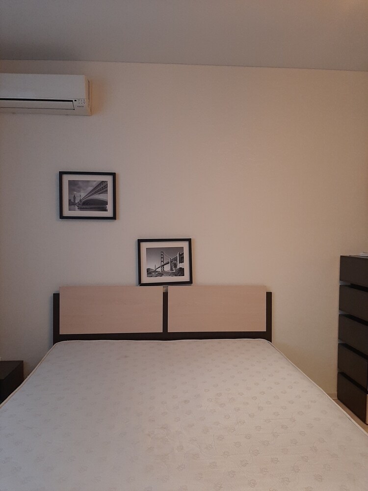 Apartment on Vokzalnaya 51A-1