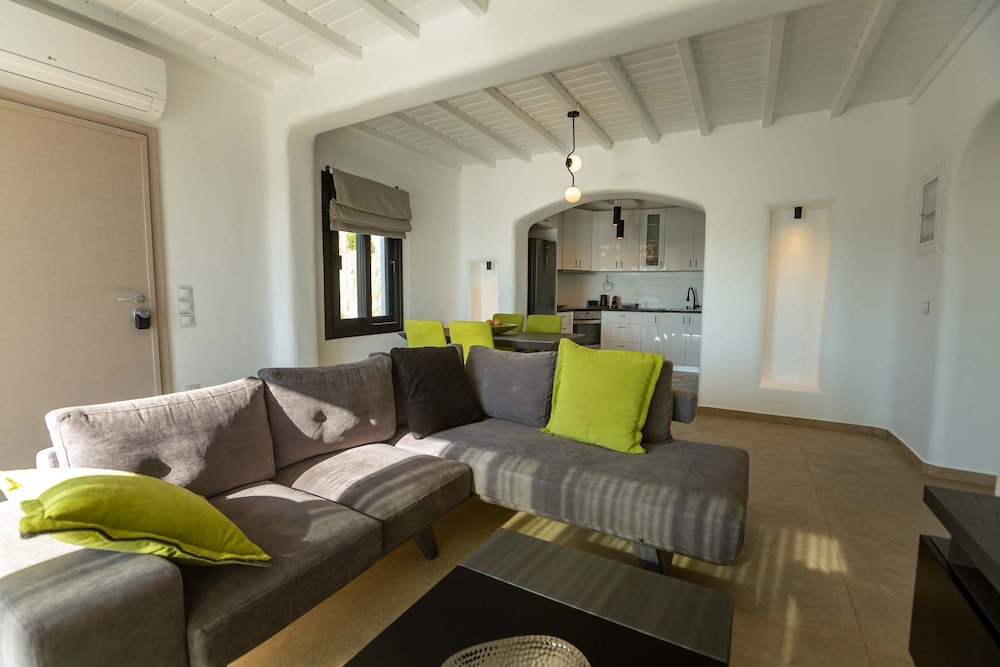 Apellon Mykonos Luxury Seaview Retreat
