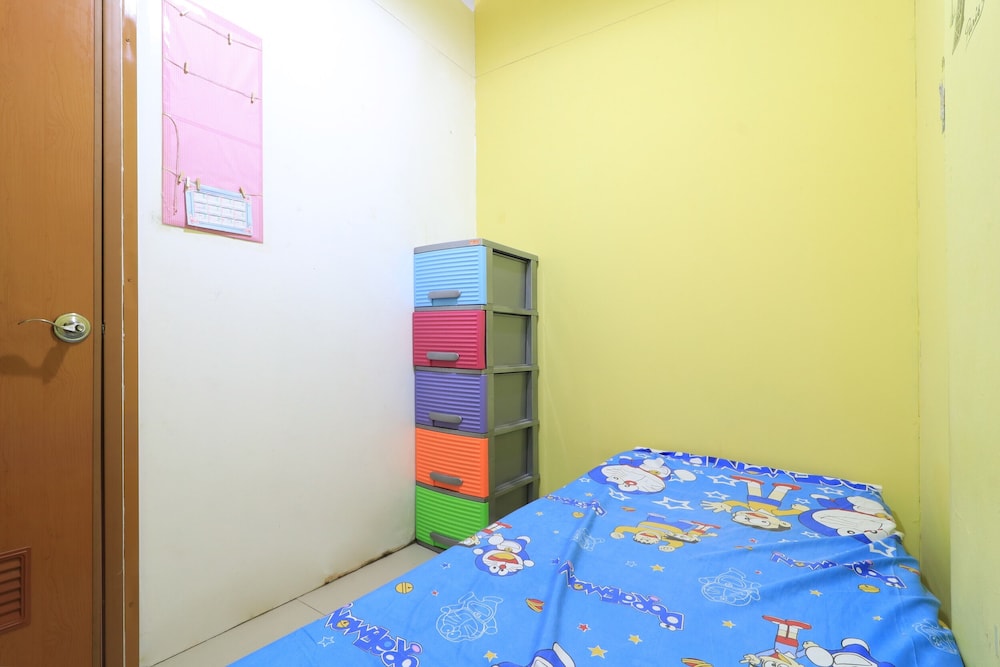 Eiffel Residence Batu Tulis 35A1 - Female Only view 5