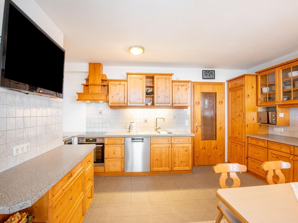 Large Holiday Apartment With Large Balcony in Kappl