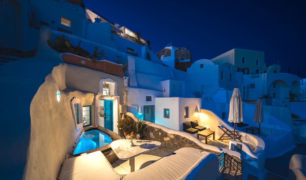 Santorini Paradise