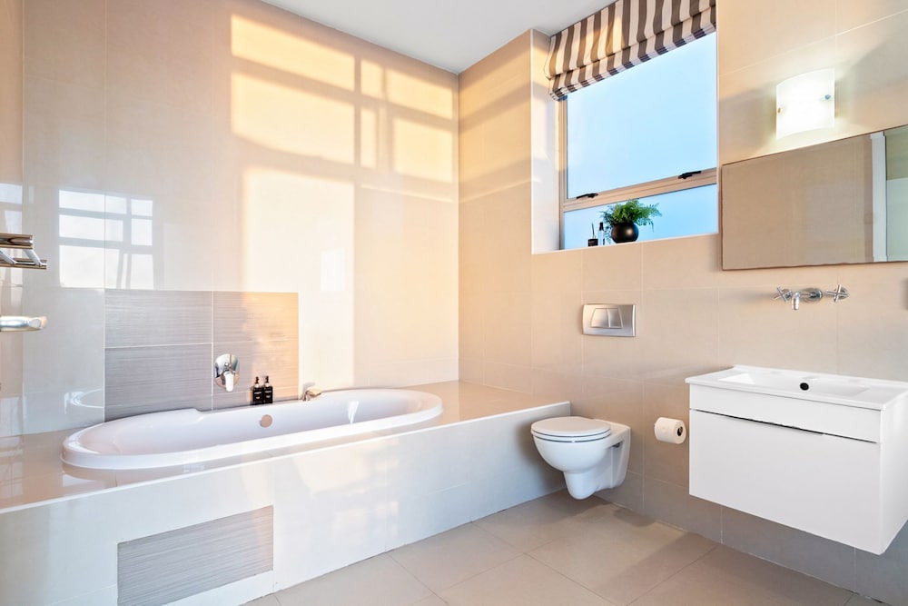 Oceanview Grange Retreat