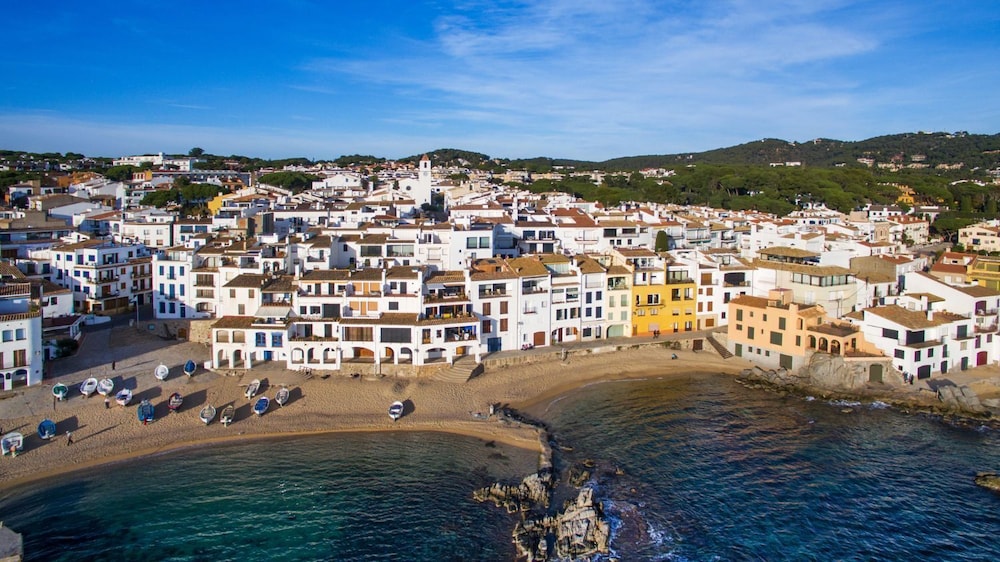 Sirena in Llafranc With 1 Bedrooms and 1 Bathrooms