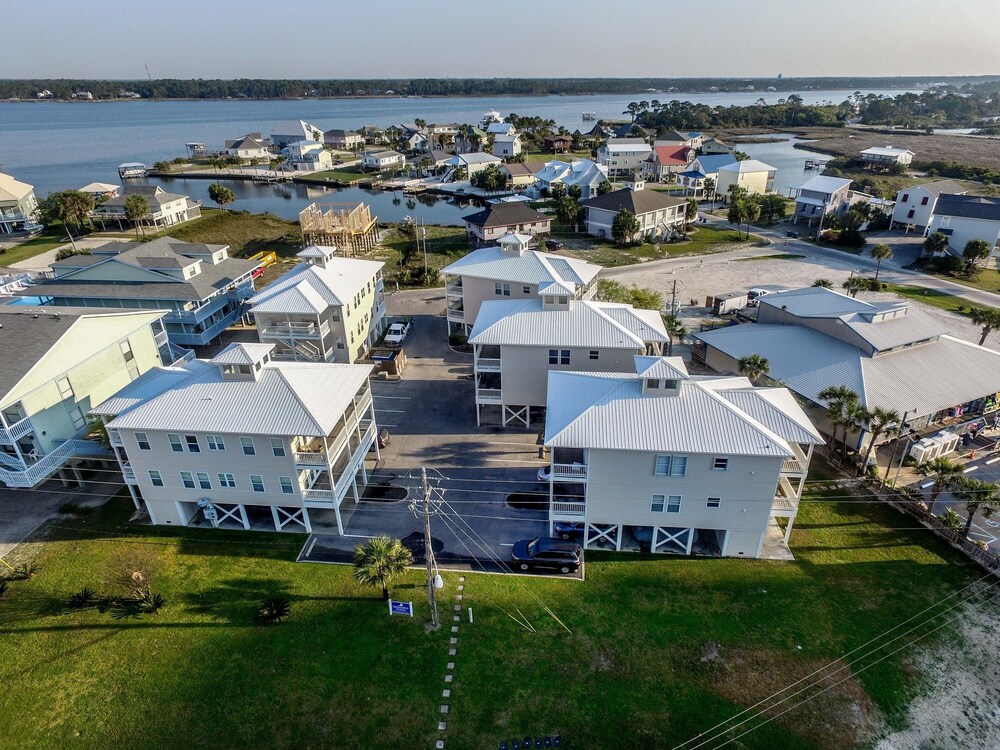 Spinnaker Pointe Unit 4B