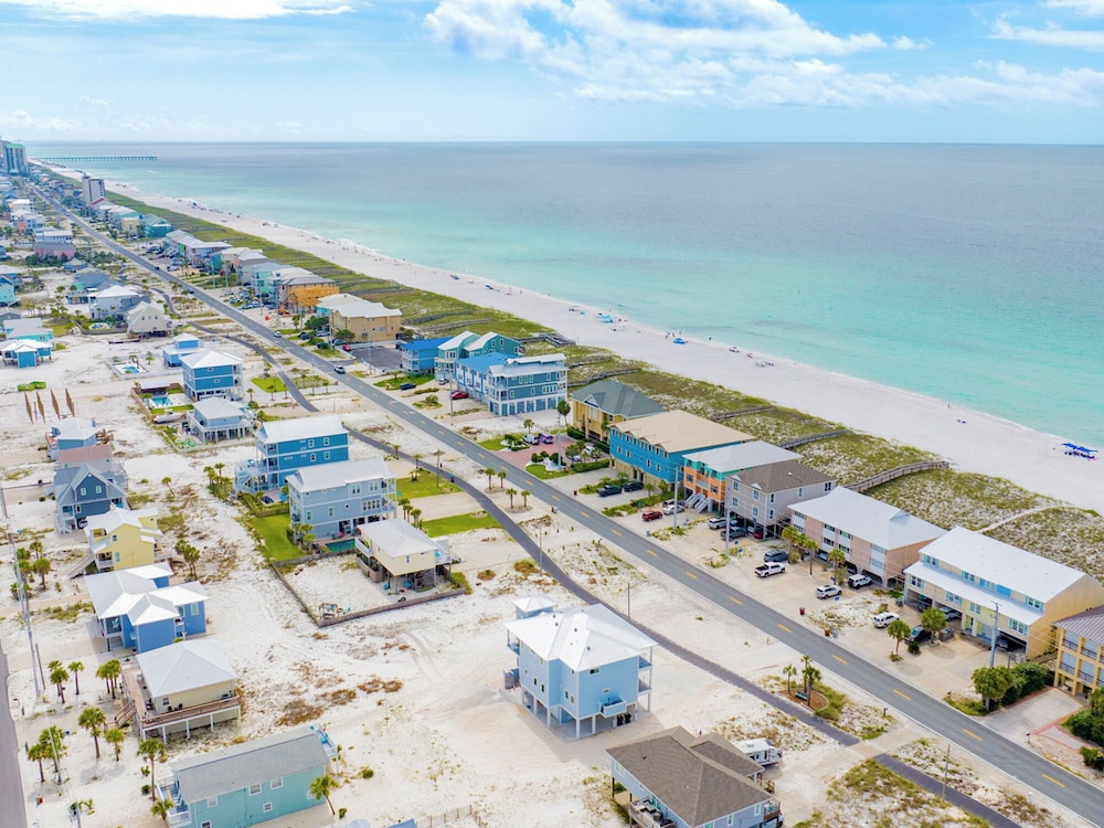 Navarre Dreams by Southern Vacation Rentals