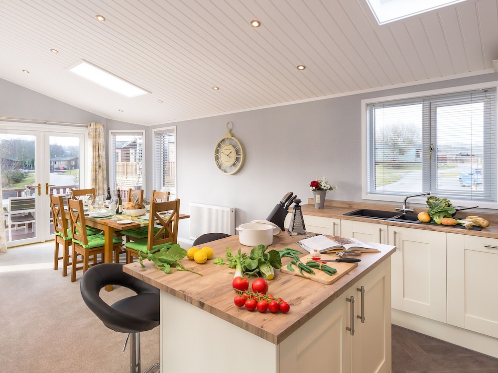 Waternook Lodge