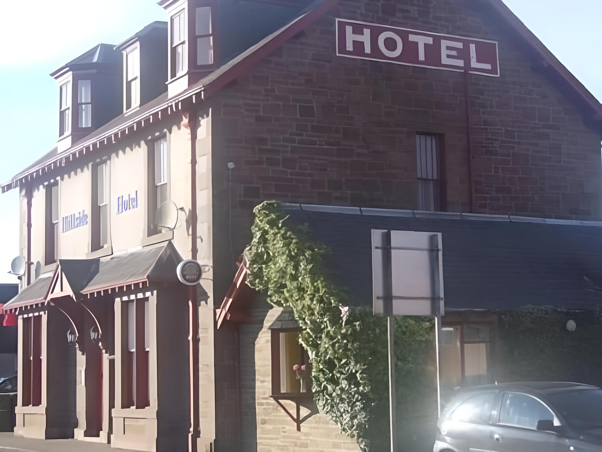 Hillside House Hotel & Restaurant