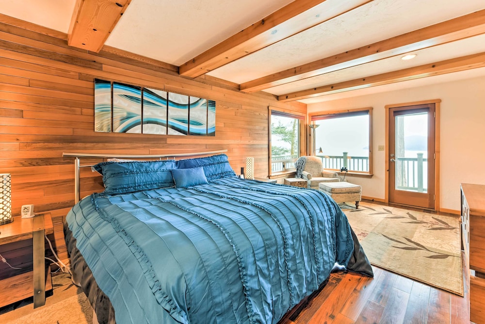 Custom Guemes Home w/ Spectacular Water Views! view 3