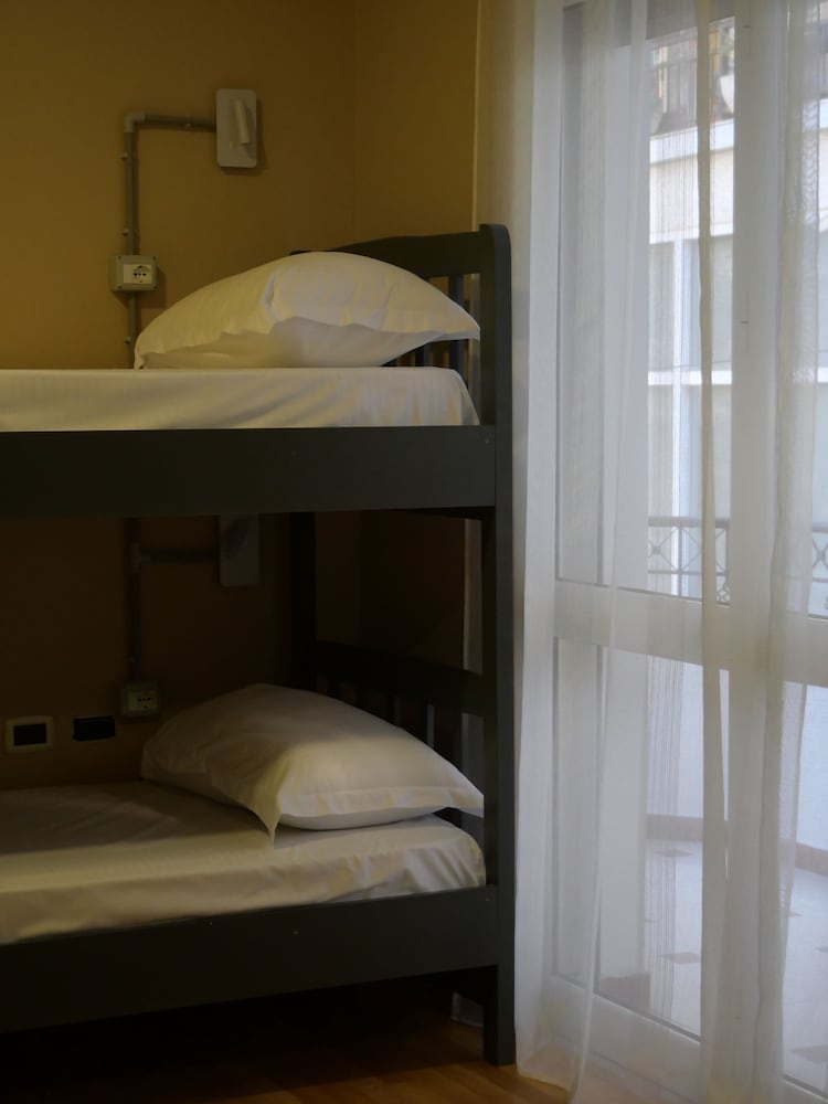 Mandarine Hostel