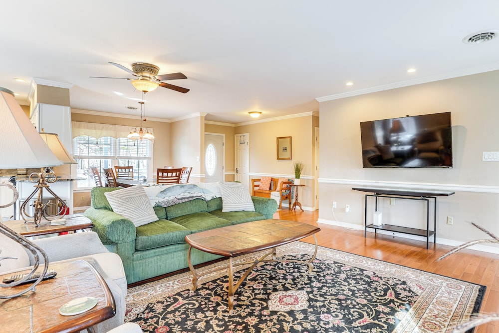 2 Mi to Slopes! Massanutten Resort Family Getaway
