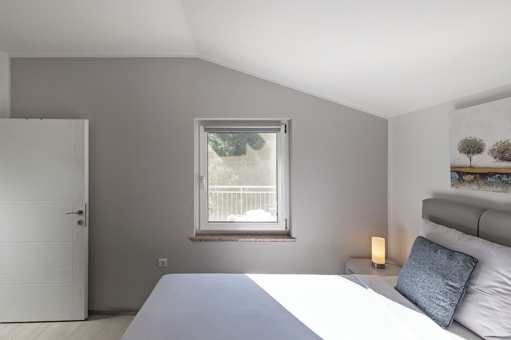 Seaview House - Leana Apartment
