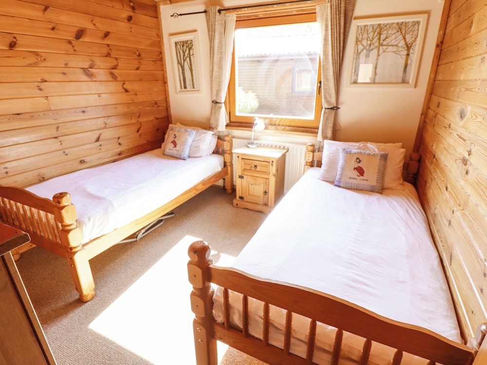 Jemima Lodge