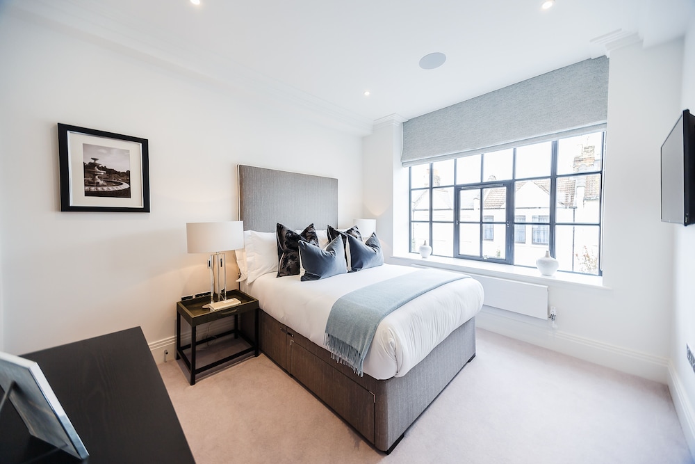 Palace Wharf Apartments
