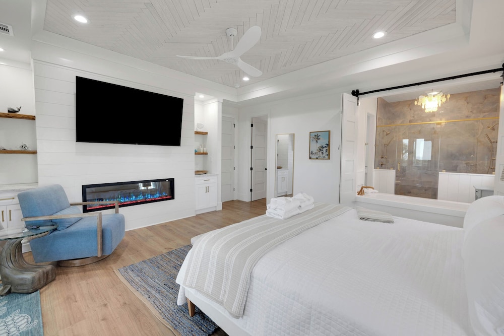 Suite Beach Tybee by Tybee Vacation Rentals