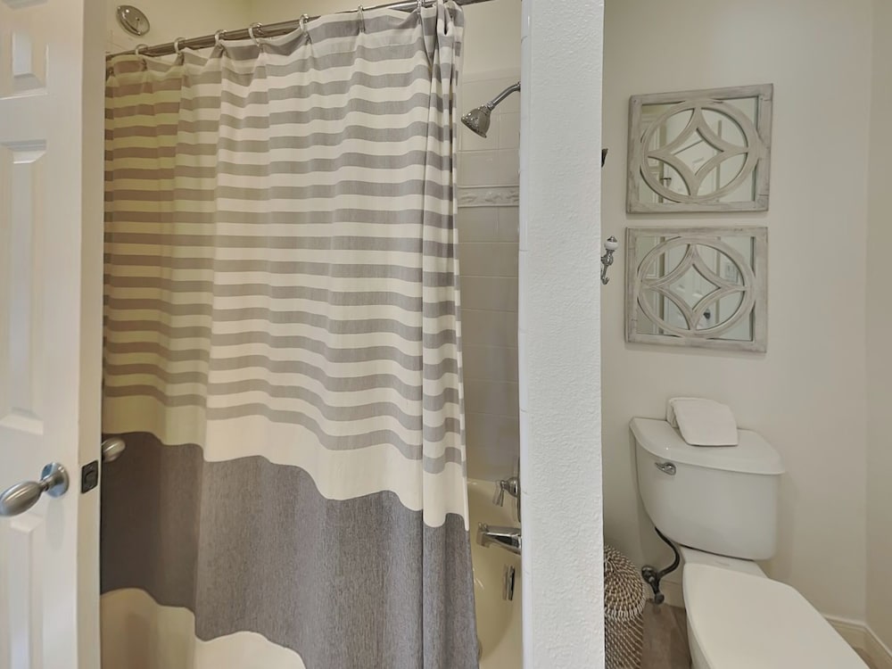 Papa's Paradise by Ryson Vacation Rentals