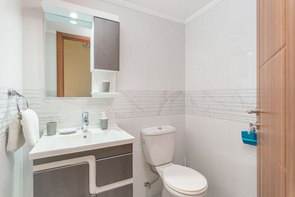 Glow Studios & Apartments in Batroun