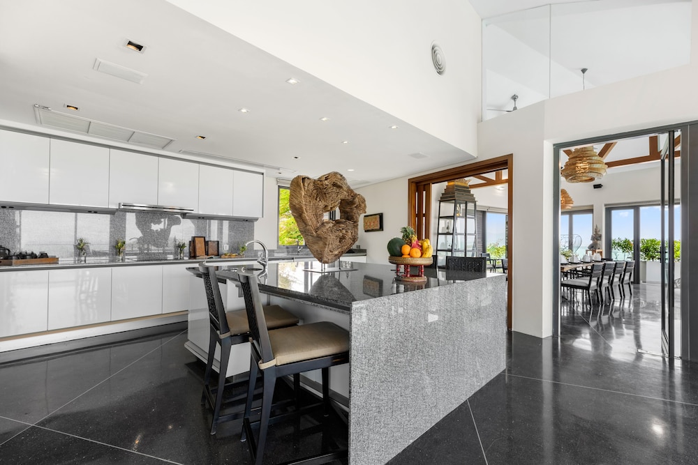 Villa Skyfall