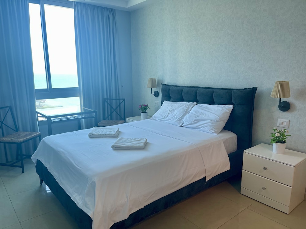 Carmel Holiday Apartments