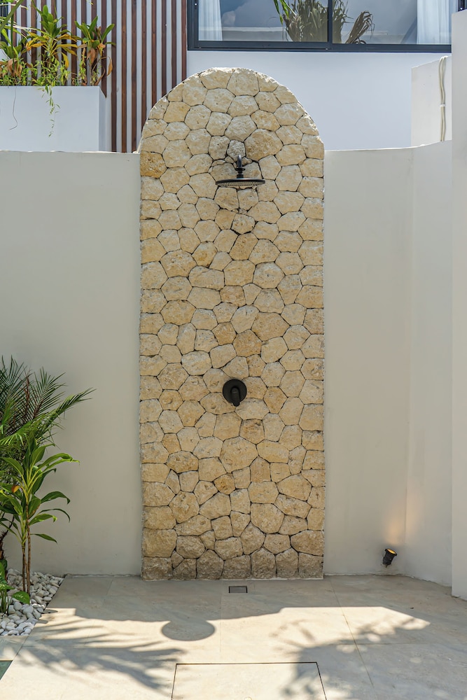 Nova Oasis 4