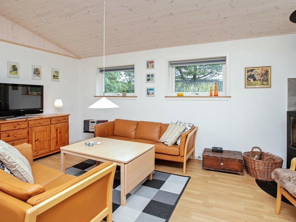 6 Person Holiday Home in Jerup