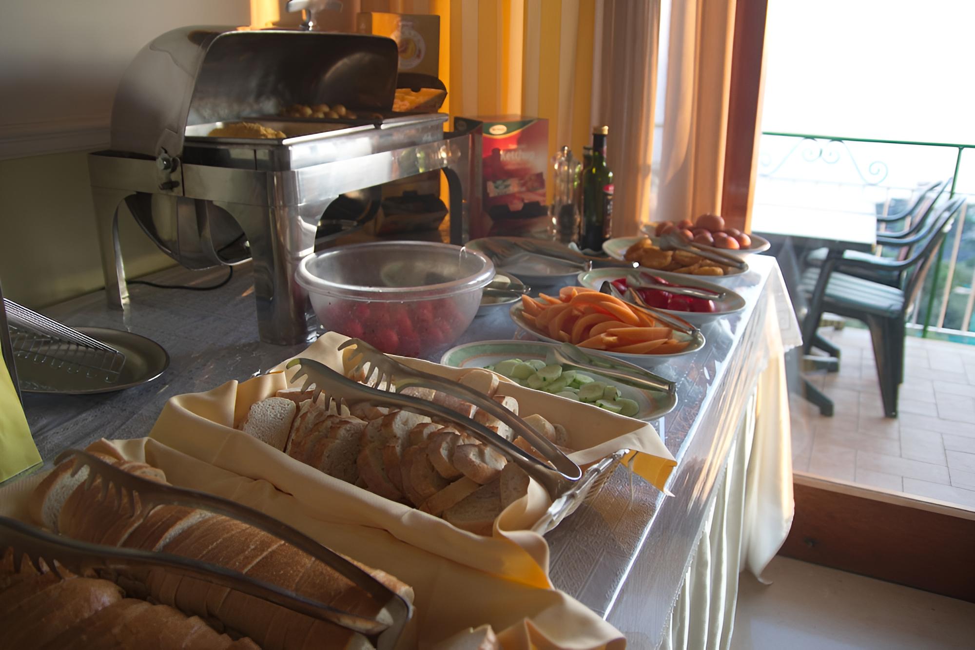 Photo 9