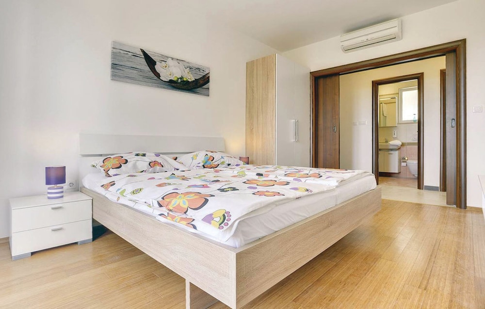 Vea Apartments Pula view 4