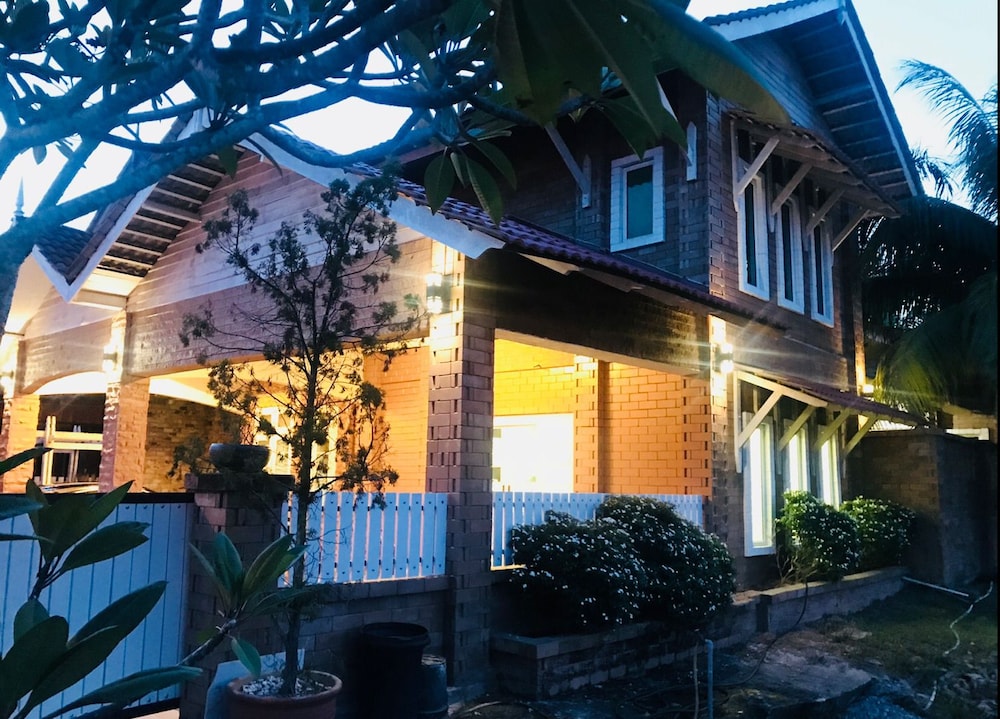 Mom's Sweet Home