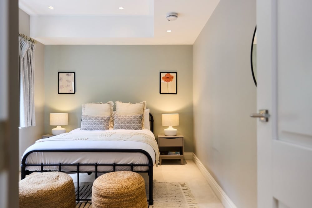 The Regent s Park Scenery - Spacious 3bdr House w Garden and Study Room