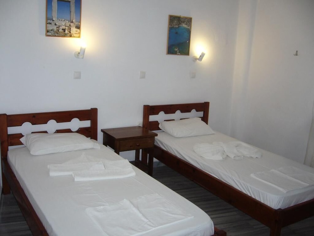 Ioanna Rooms
