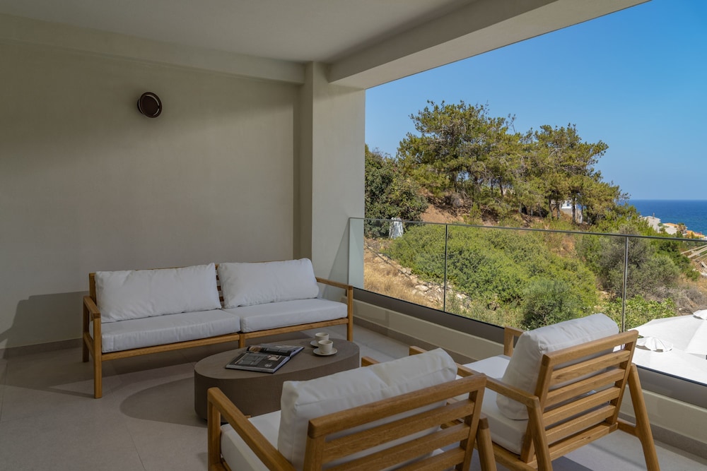 Luxurious Villa Selestine - With Private Pool