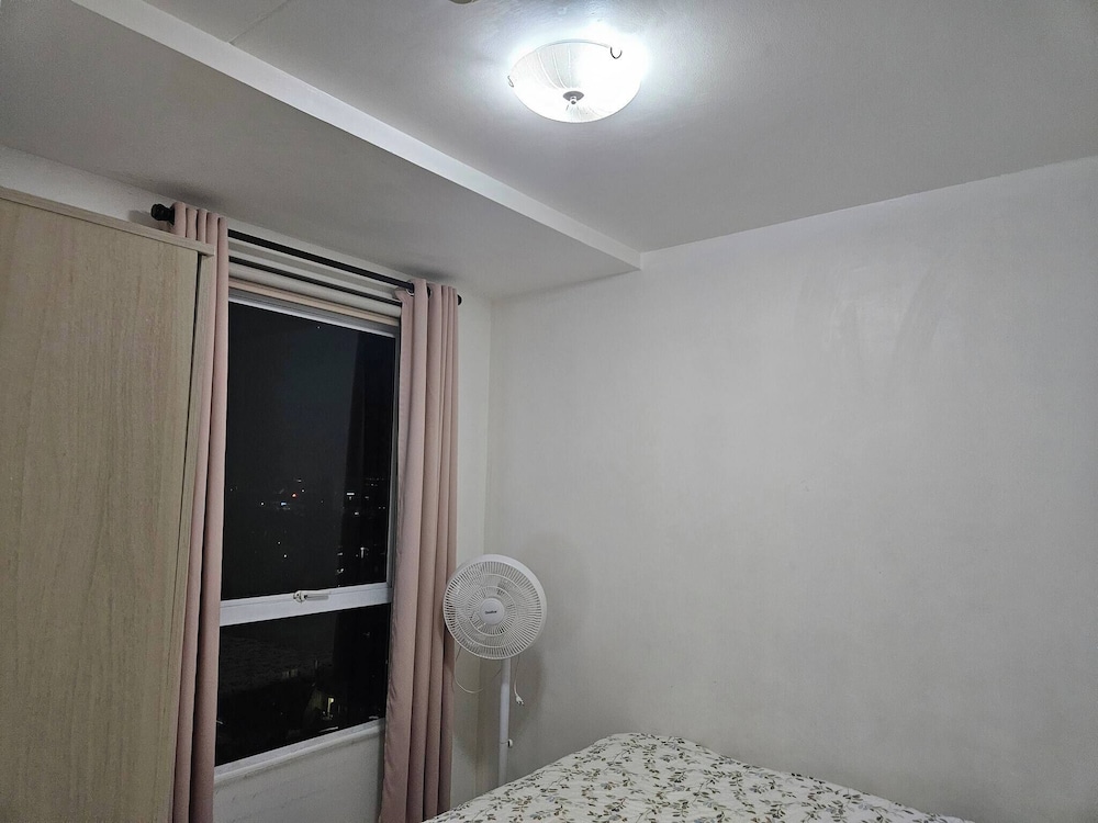 Cozy 3-bedroom Condo in Urban Deca Homes Ortigas Extension, Pasig
