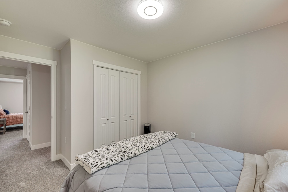 Explore Alaskas Playground: Modern Wasilla Escape