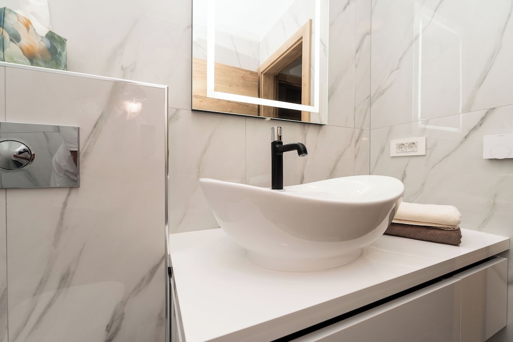 Penthouse Adela