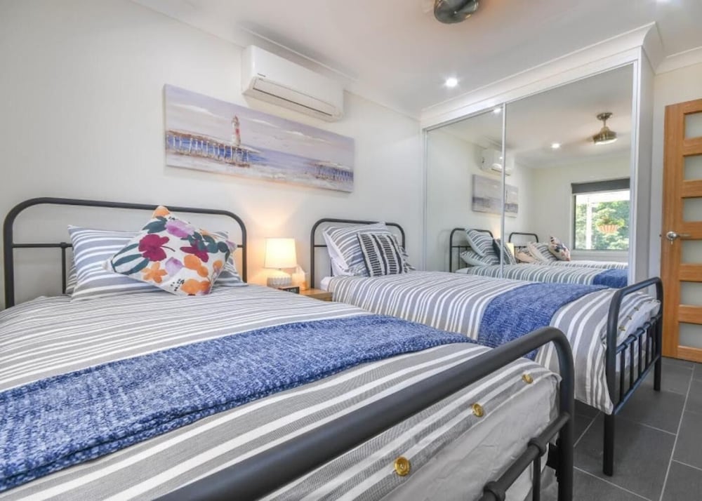 Yungaburra  Lodge view 3