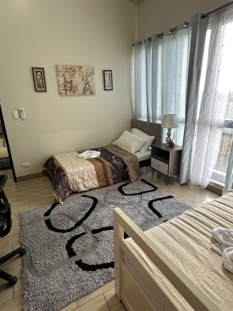 Executive 3Bedroom Palladium17 view 4