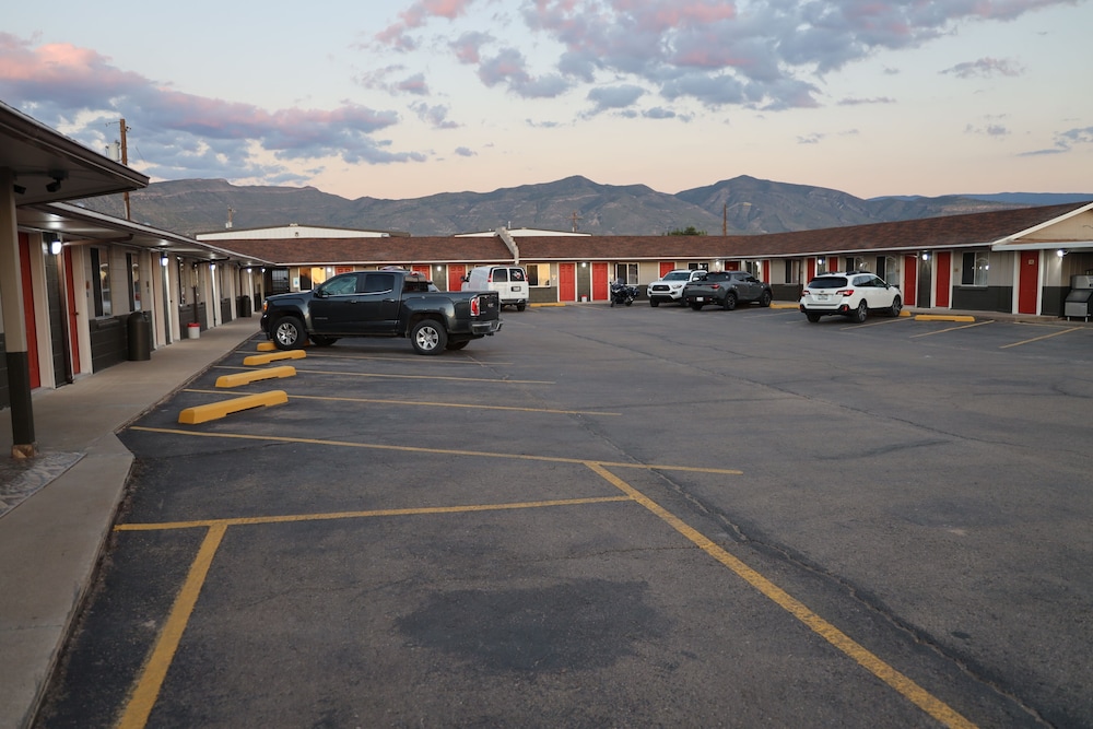 Budget Inn