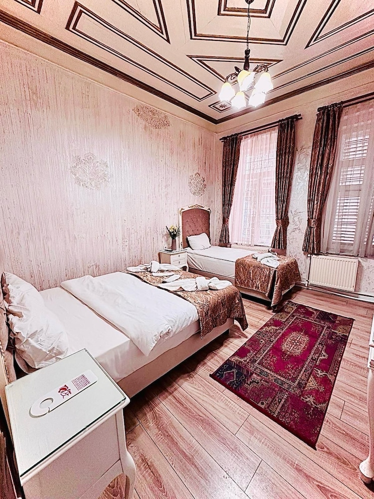 Alhambra Apart Otel - Image 88