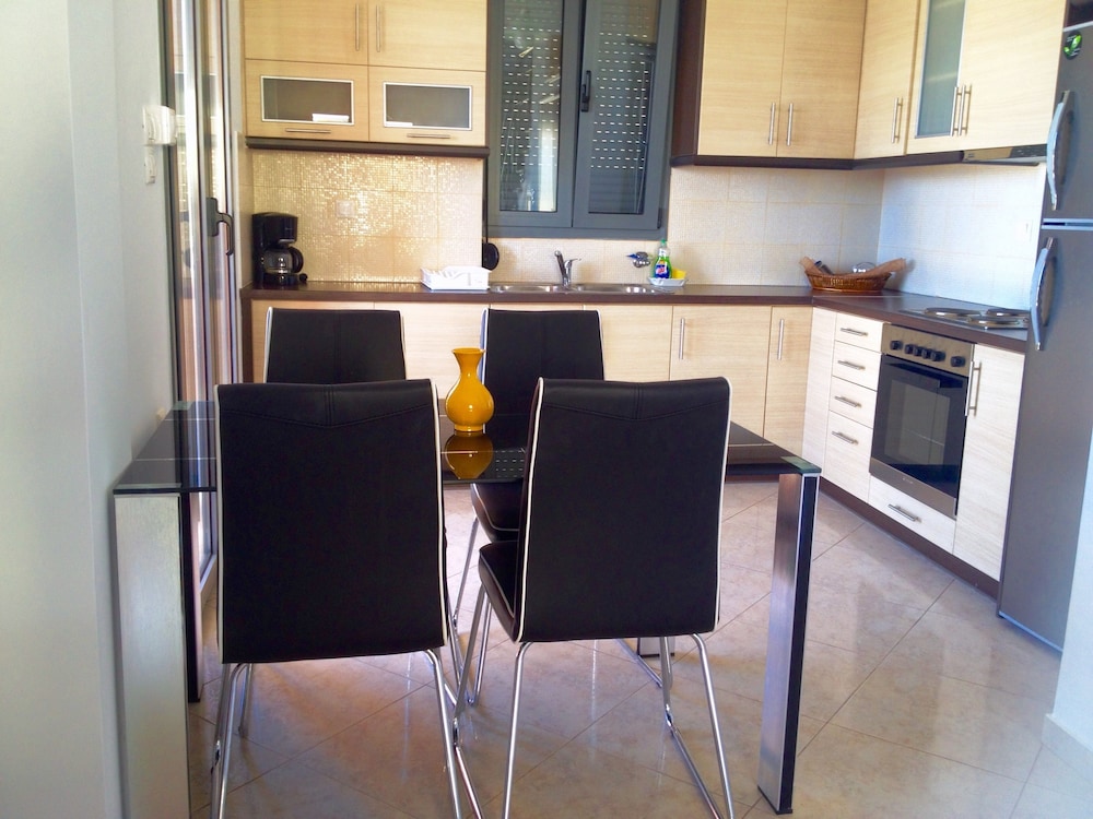 Nitelli's Houses photo 2